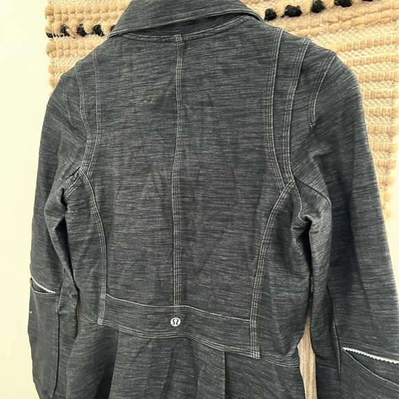 Lululemon Athletica Charcoal Gray Blazer - Picture 9 of 10